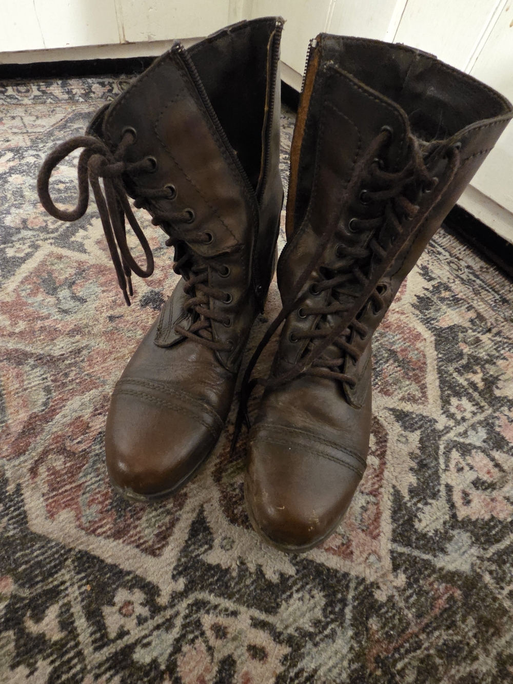 Steve Madden Brown Lace-Up Leather Combat Boots